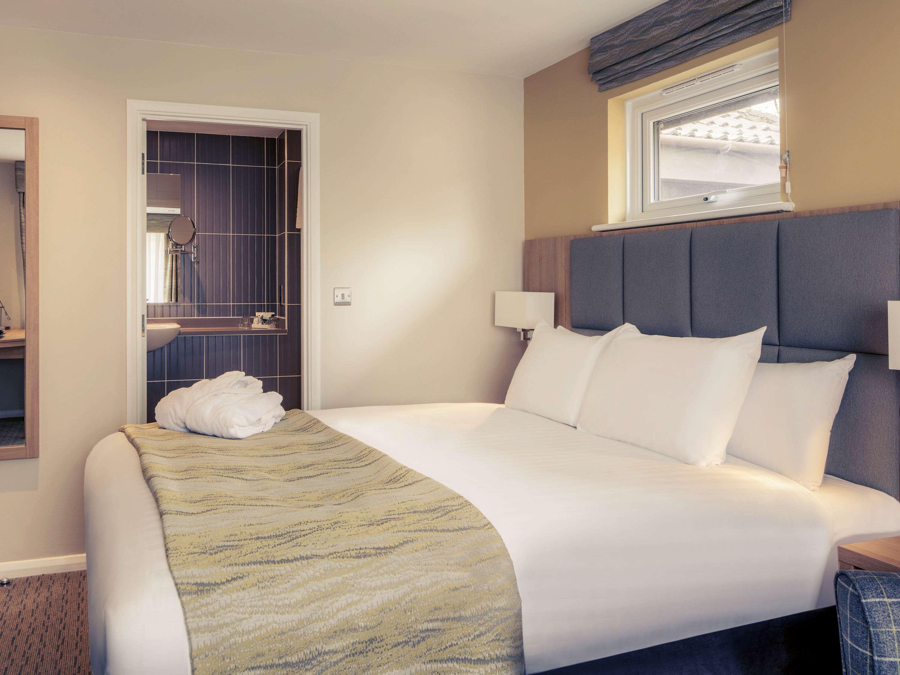 Mercure Hatfield Oak Hotel Buitenkant foto