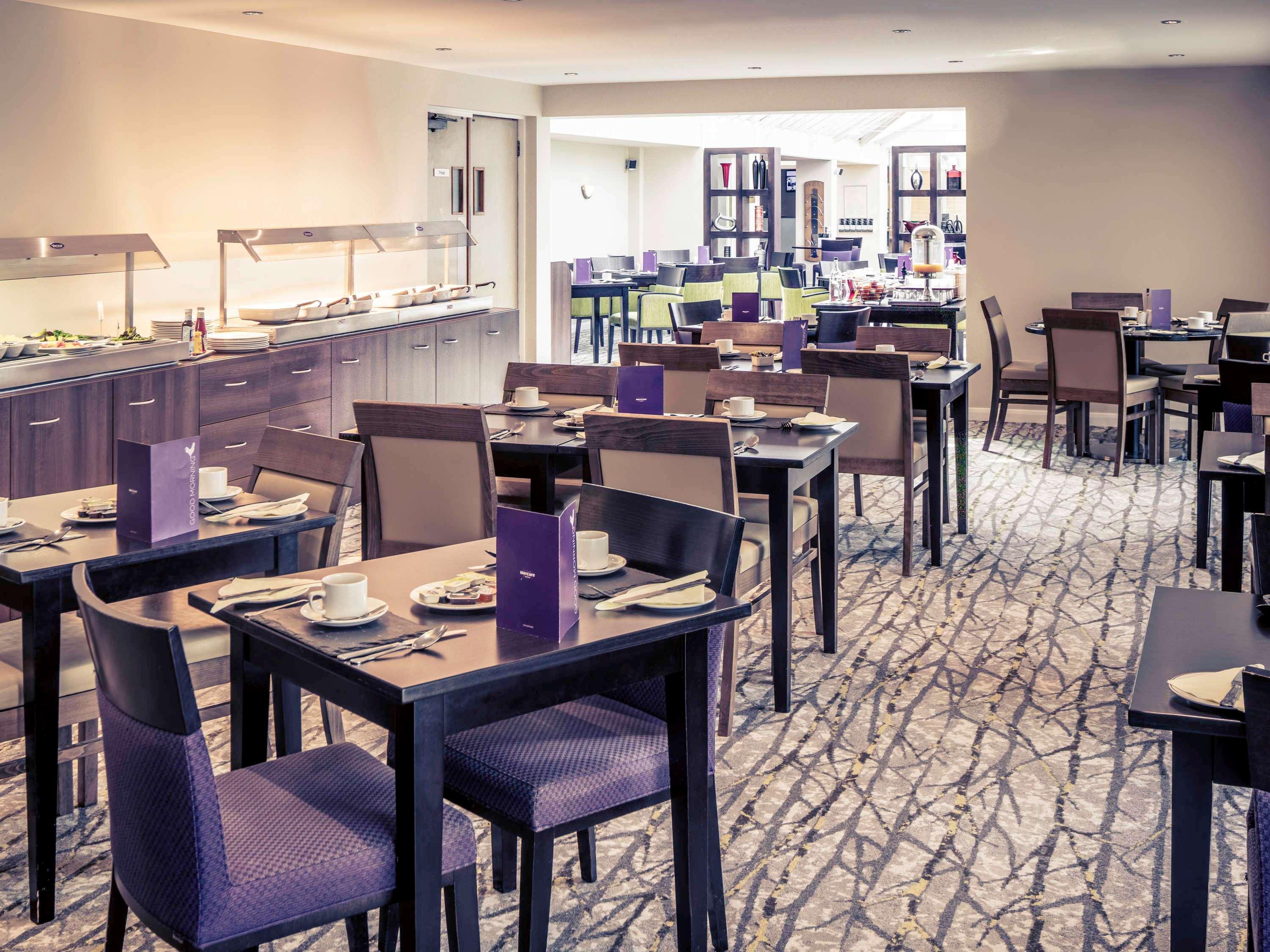Mercure Hatfield Oak Hotel Buitenkant foto