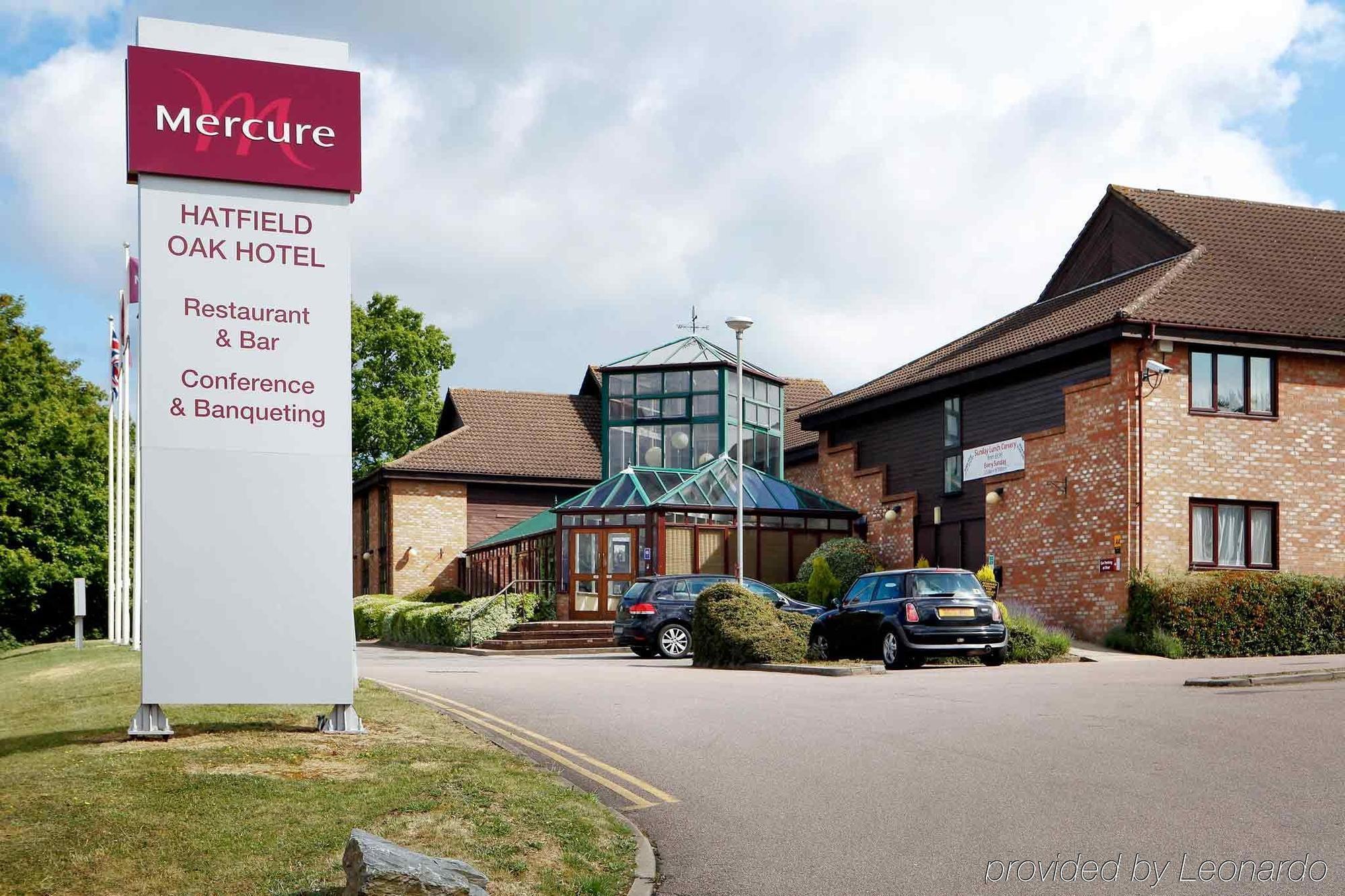 Mercure Hatfield Oak Hotel Buitenkant foto
