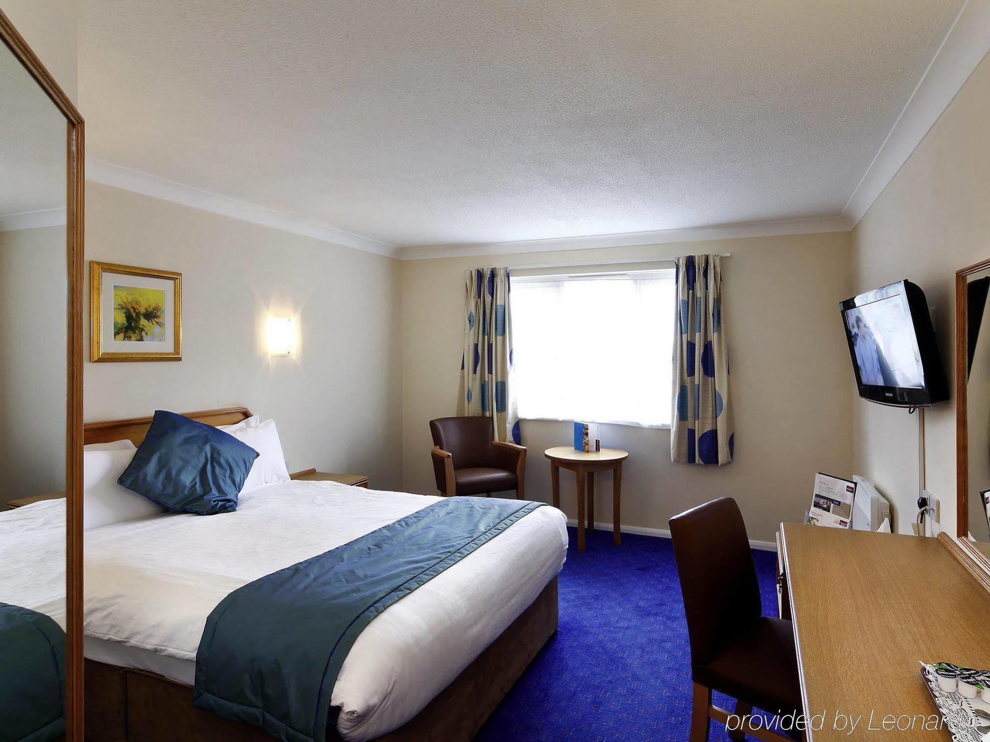 Mercure Hatfield Oak Hotel Buitenkant foto