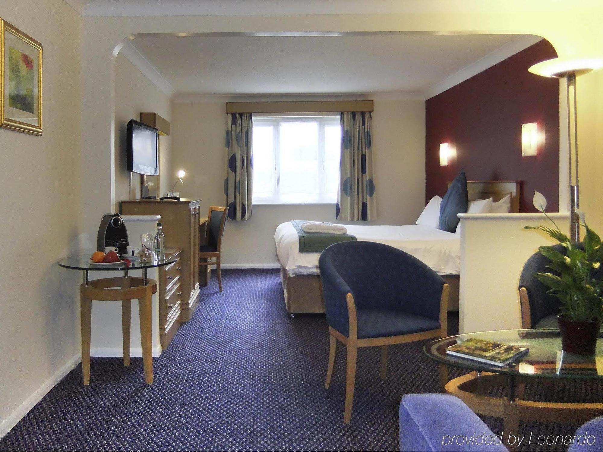 Mercure Hatfield Oak Hotel Buitenkant foto