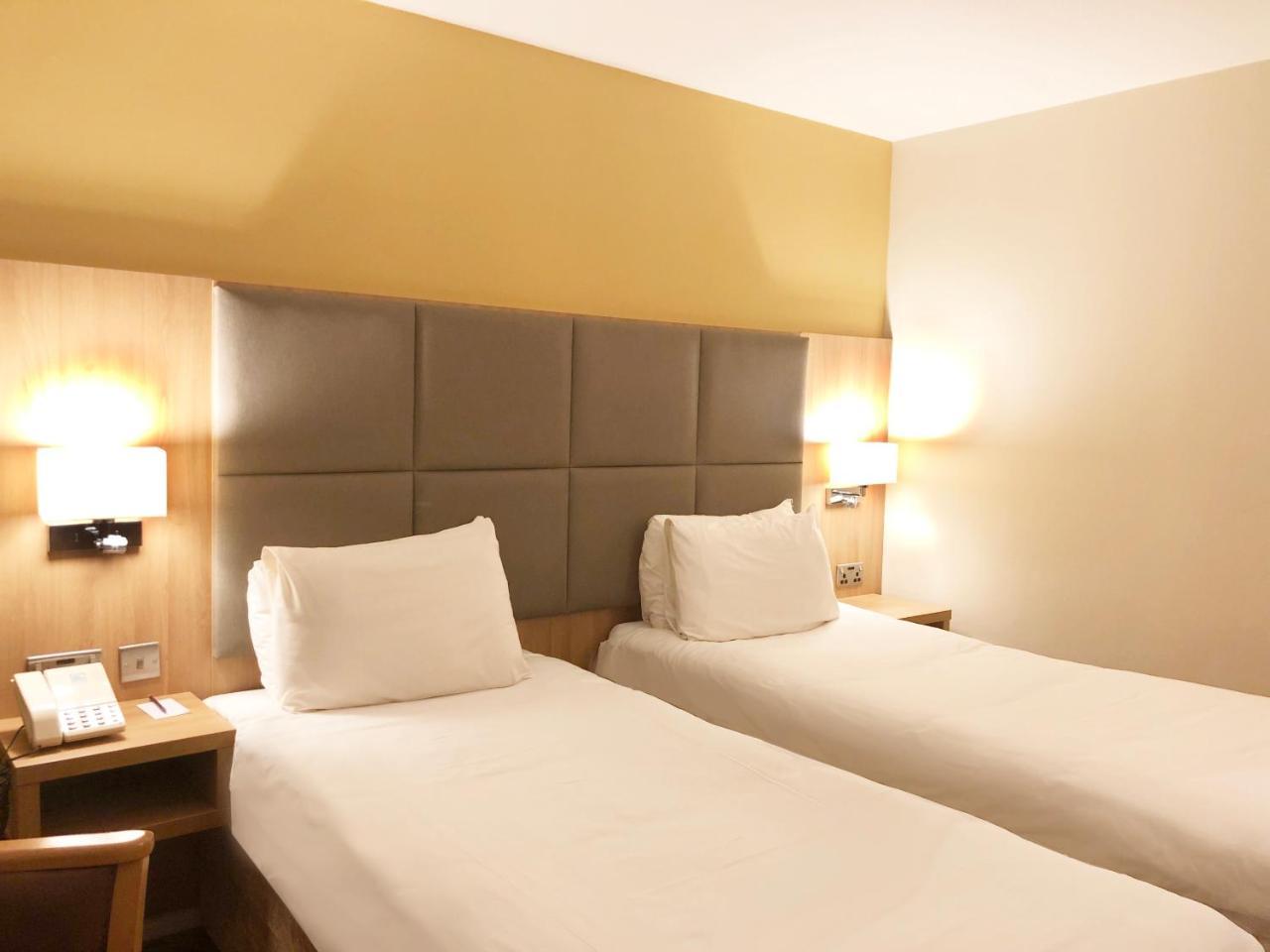 Mercure Hatfield Oak Hotel Buitenkant foto