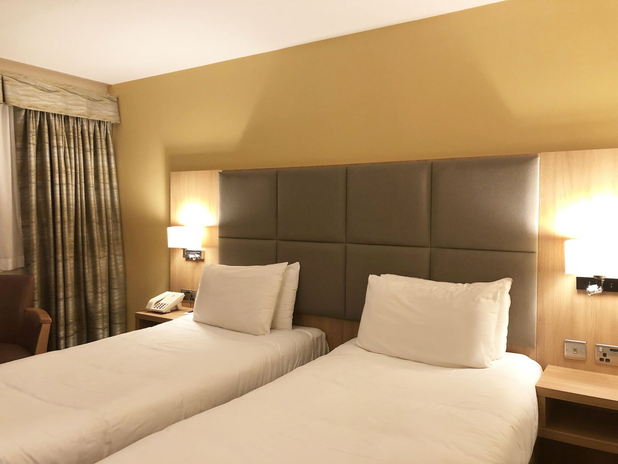 Mercure Hatfield Oak Hotel Buitenkant foto